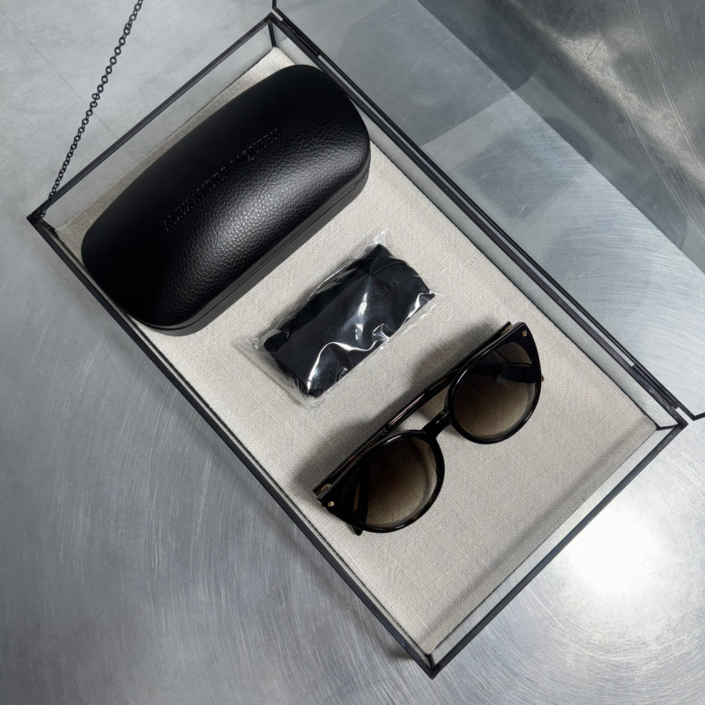 Óculos de Sol Feminino Alexander McQueen 0130S-002