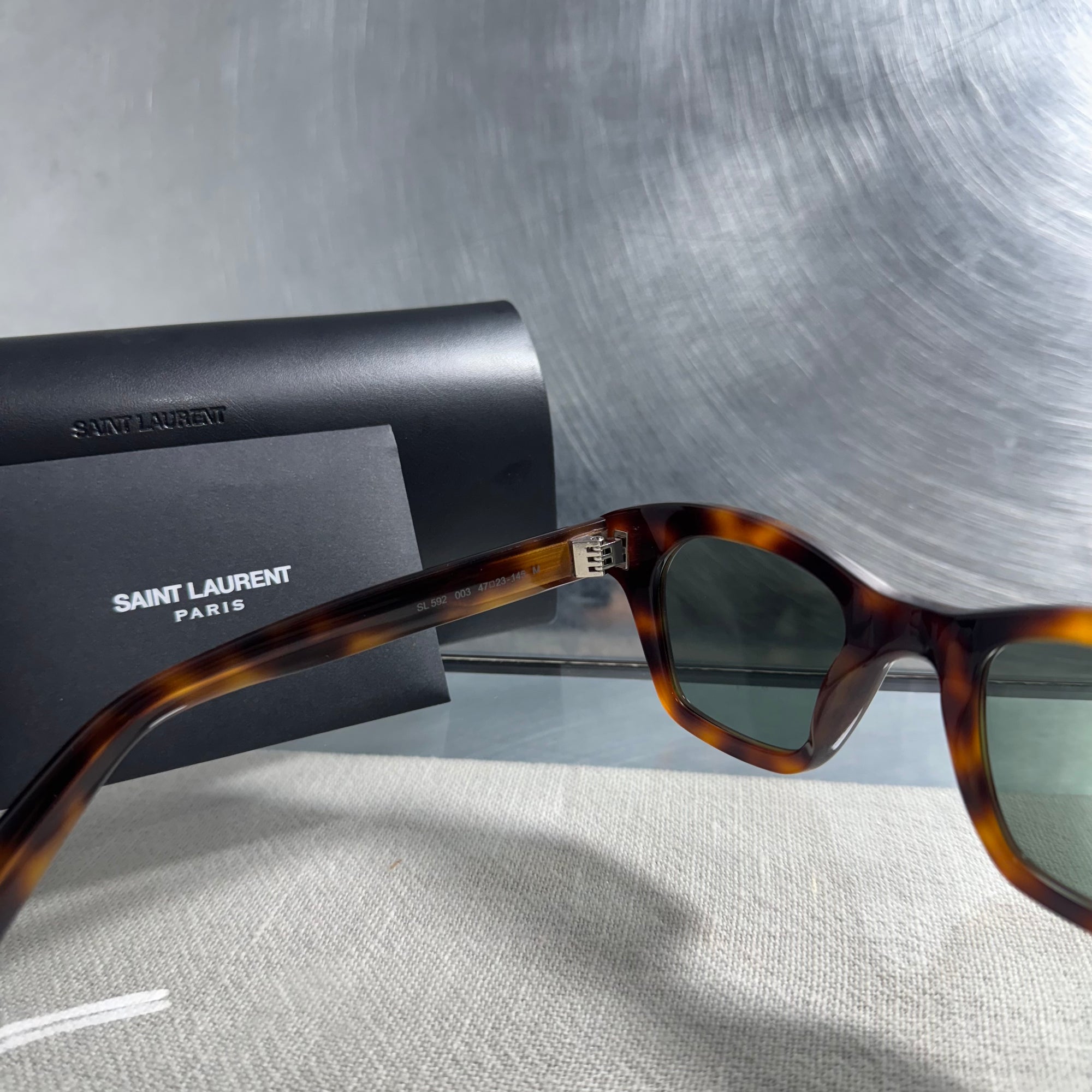 Óculos de Sol Saint Laurent 592-003